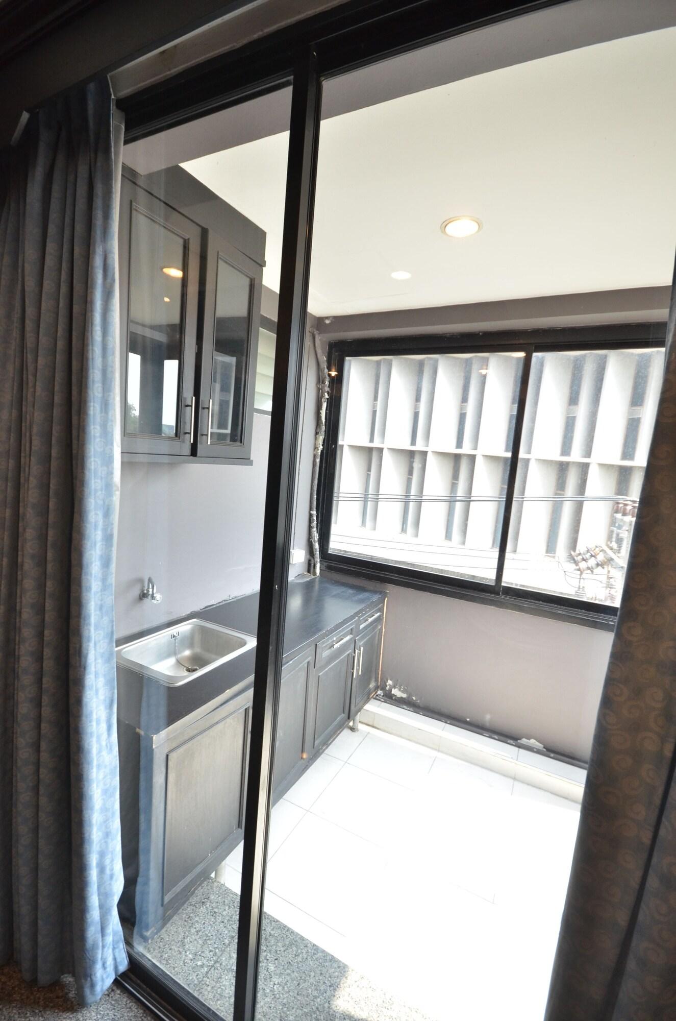 בנגקוק The Heritage Sathorn Suite Hotel מראה חיצוני תמונה