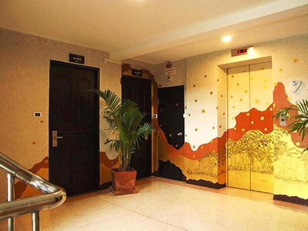 בנגקוק The Heritage Sathorn Suite Hotel מראה חיצוני תמונה