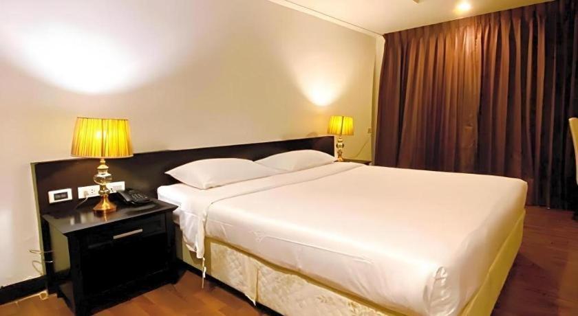 בנגקוק The Heritage Sathorn Suite Hotel מראה חיצוני תמונה